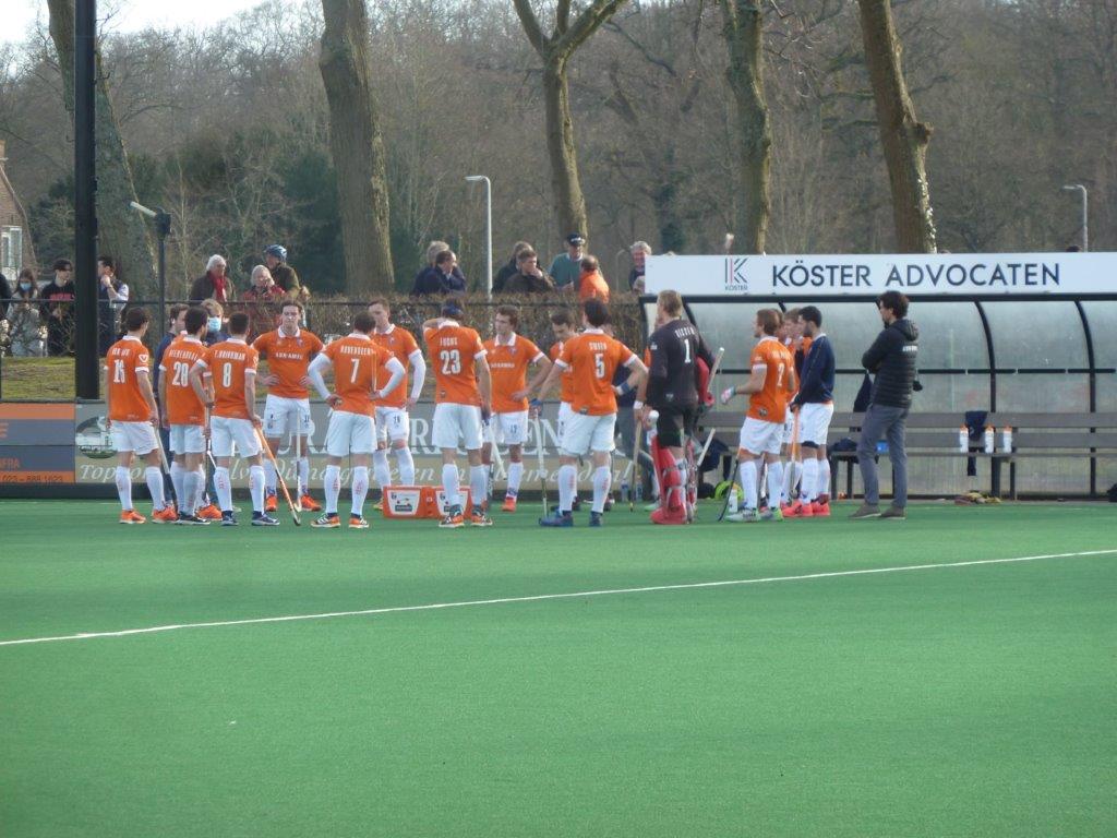 Hockeyers Bloemendaal denderen door