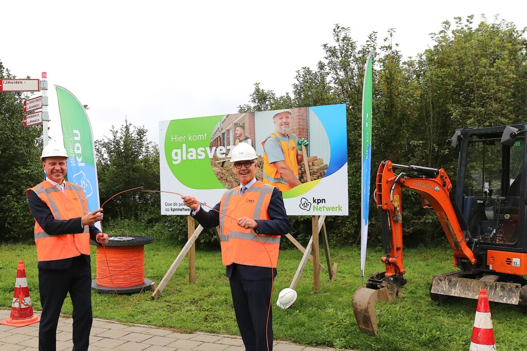 Glasvezelaanleg in gemeente Velsen gestart