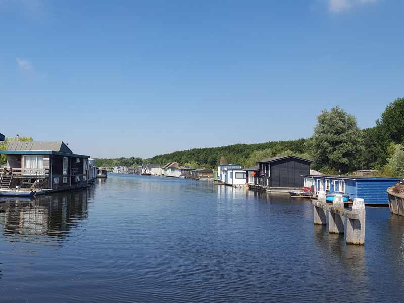 Energiek Velsen helpt bewoners Zijkanaal B op weg naar fossielvrij met aquathermie