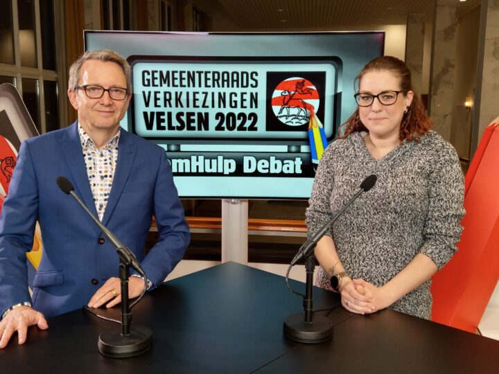 Velsense lijsttrekkers in debat tijdens Stemhulp debat