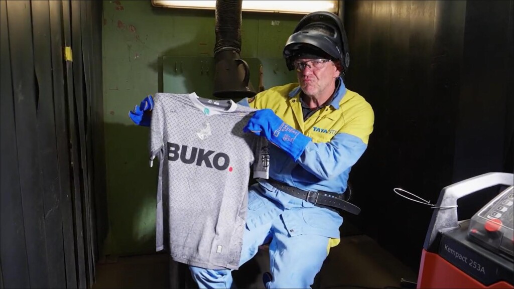Telstar brengt met nieuw uitshirt ode aan staal