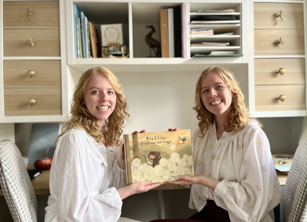 Tweeling presenteert eigen prentenboek op Summer Park Sessions