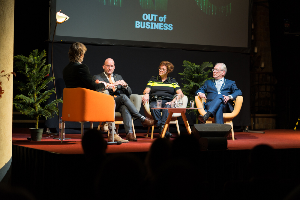 ‘Out of business’ avondcongres belicht digitale kansen en bedreigingen voor ondernemers