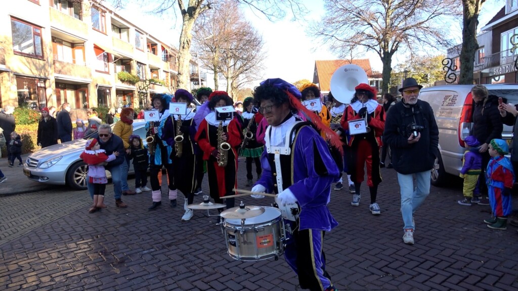 Aankomst Sinterklaas in Driehuis