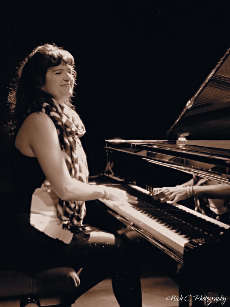 Dit weekend in ’t Mosterdzaadje: Klassiek in Braziliaans jasje en pianiste Vivianne Cheng