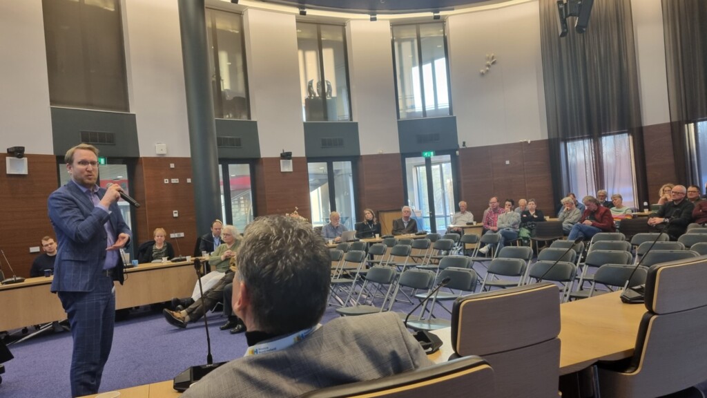 Omwonenden hebben wel kritiek na RIVM-rapport, maar lijken te vertrouwen op verbeteringen van Tata