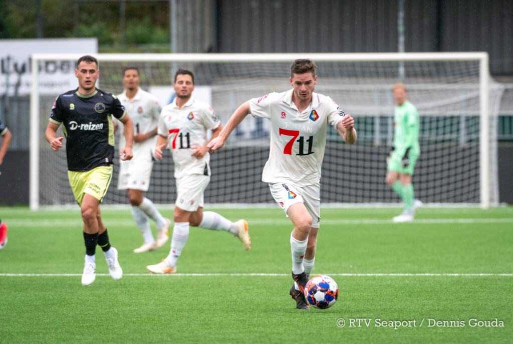 Ruime winst voor Telstar in besloten duel.
