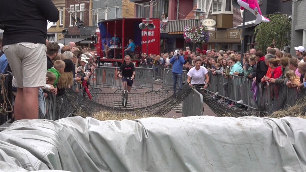 Steppenrace ondanks regen nog steeds immens populair