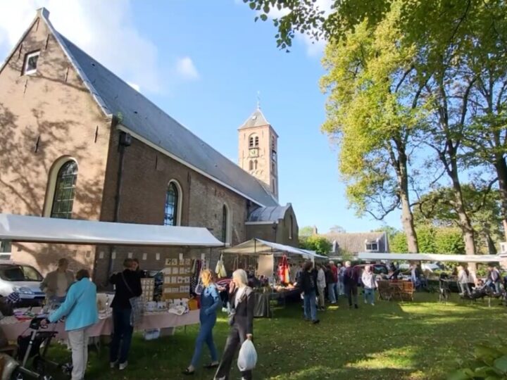 54e Jaarmarkt rond de oude Engelmunduskerk