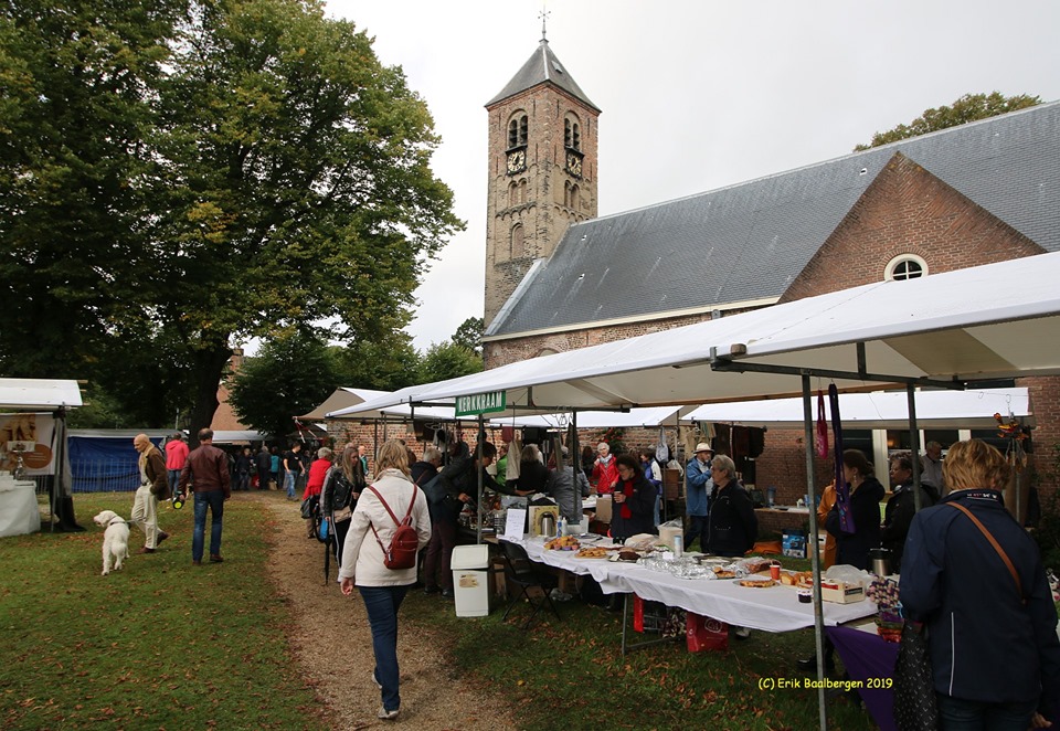 54 ste Jaarmarkt Engelmunduskerk in Oud-Velsen