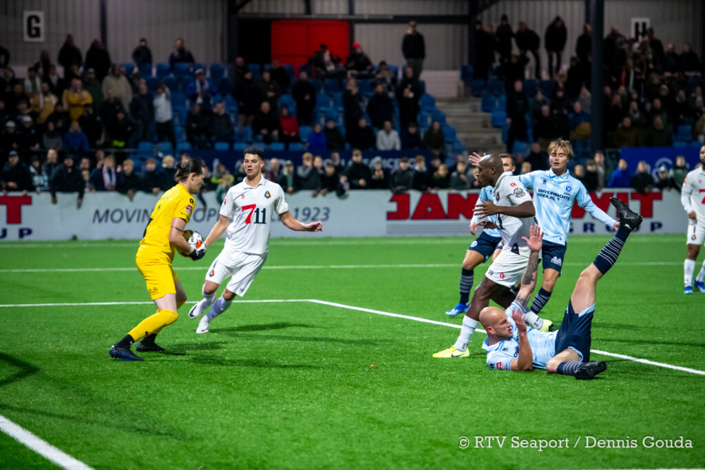 Telstar onderuit tegen efficiënt De Graafschap