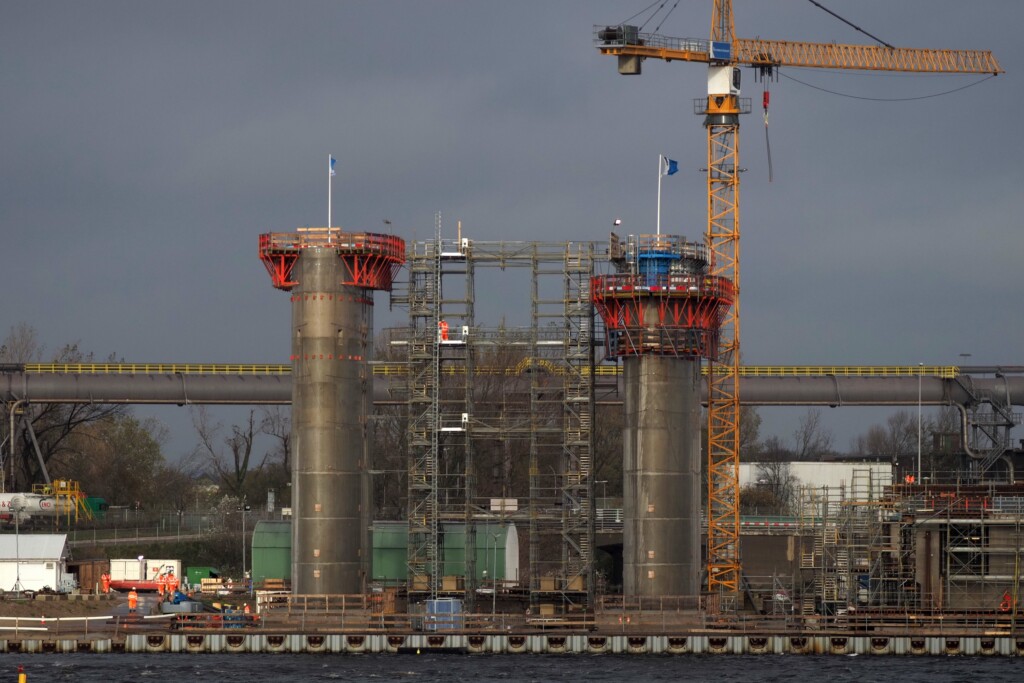 Hoogste punt bereikt van pijlers zoutdam voor selectieve onttrekking zoutwater